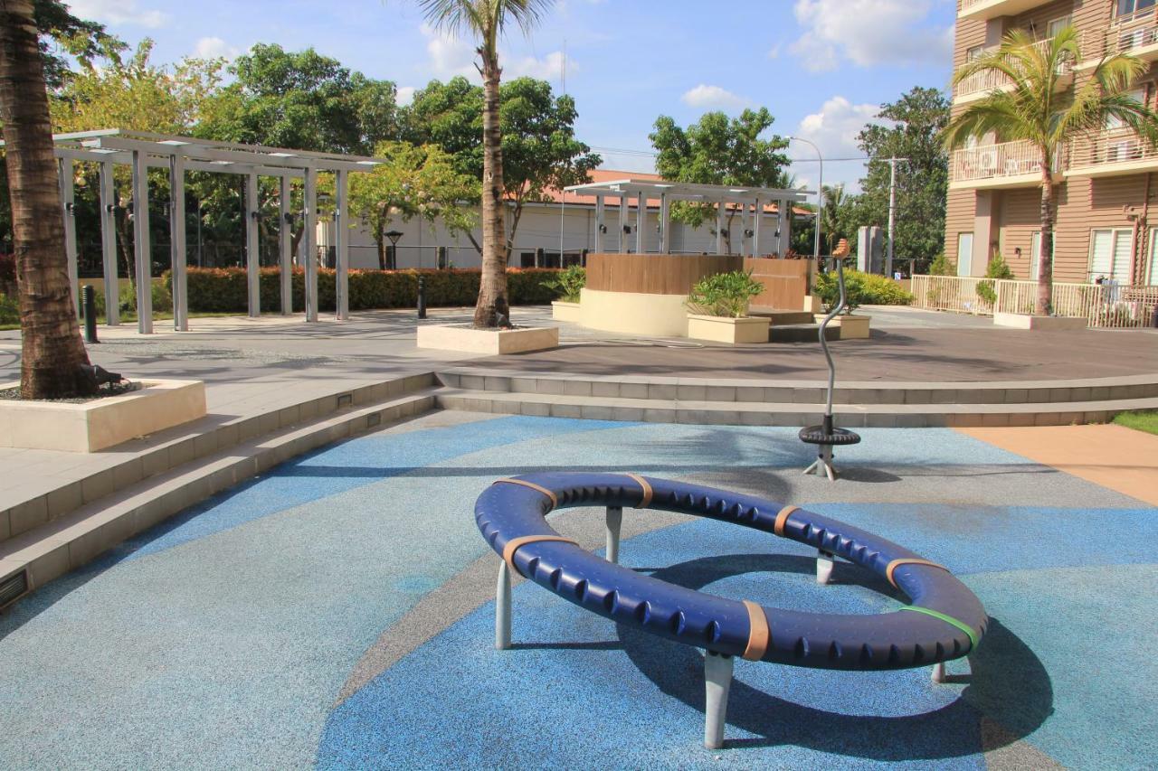 Marquee Residences Angeles Exterior foto