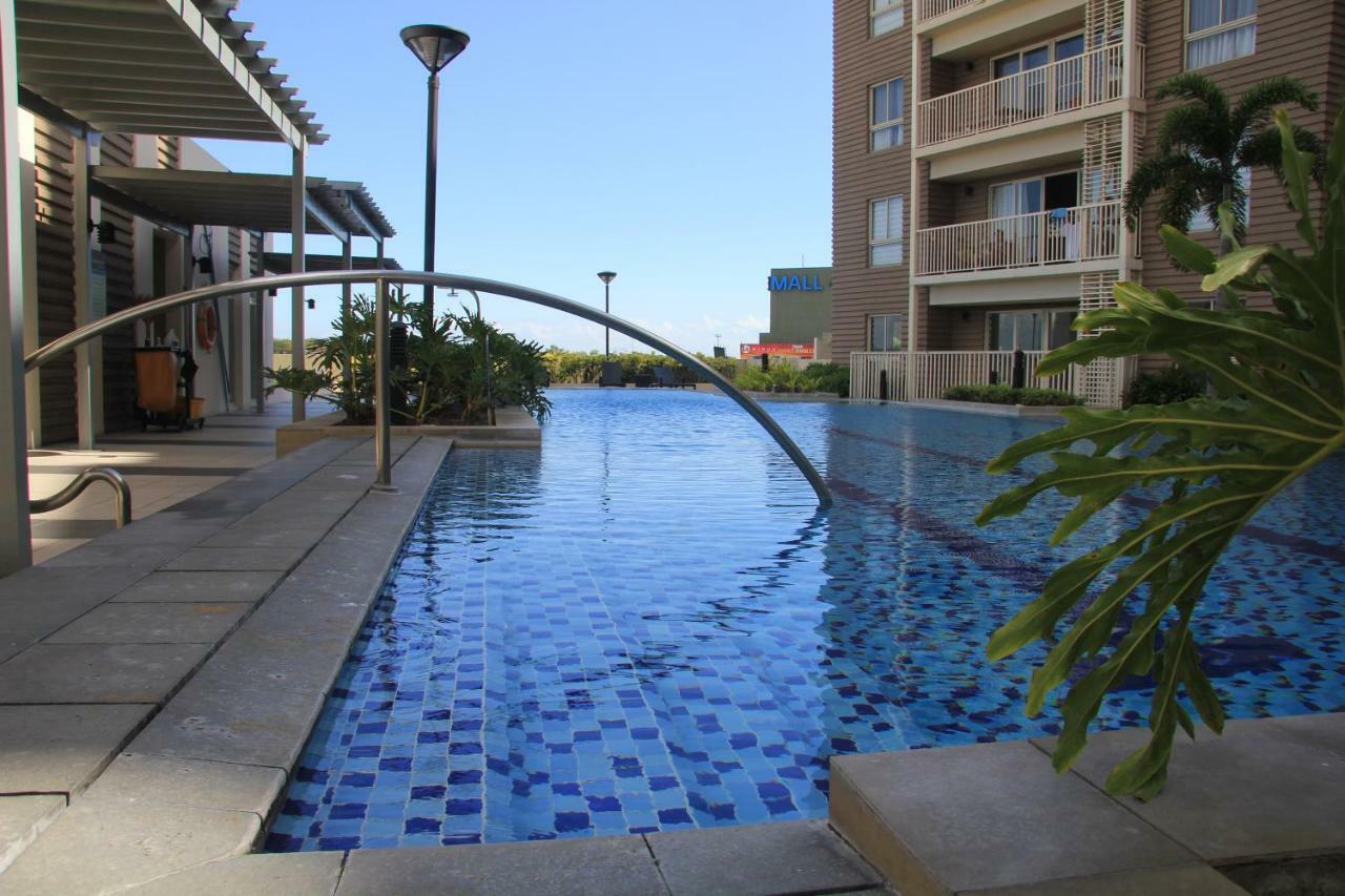 Marquee Residences Angeles Exterior foto